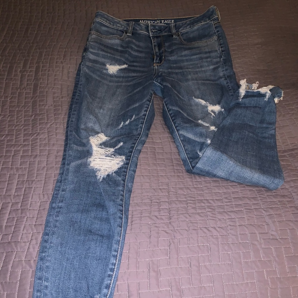 Ripped high waisted jeggings